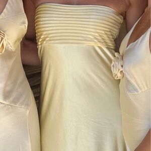 Chic Strapless Cream Maxi Dress (No scarf)